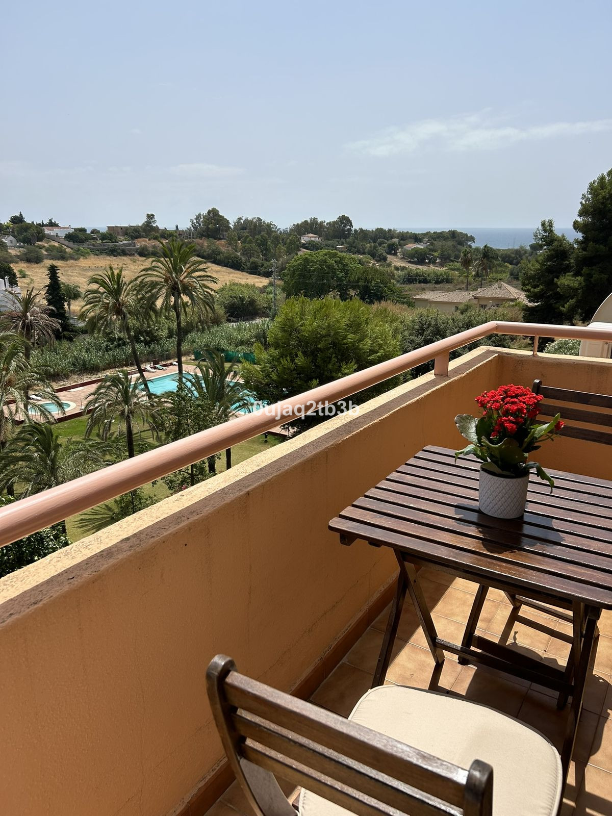 Nueva Milla de Oro, Estepona